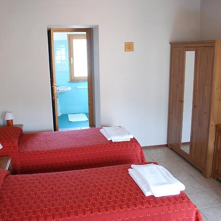 Foresteria Valdese Hotel Торе Пеличе Екстериор снимка